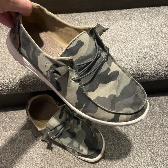 COPY - Camo Hey Dude slide on shoes - Picture 1 of 5